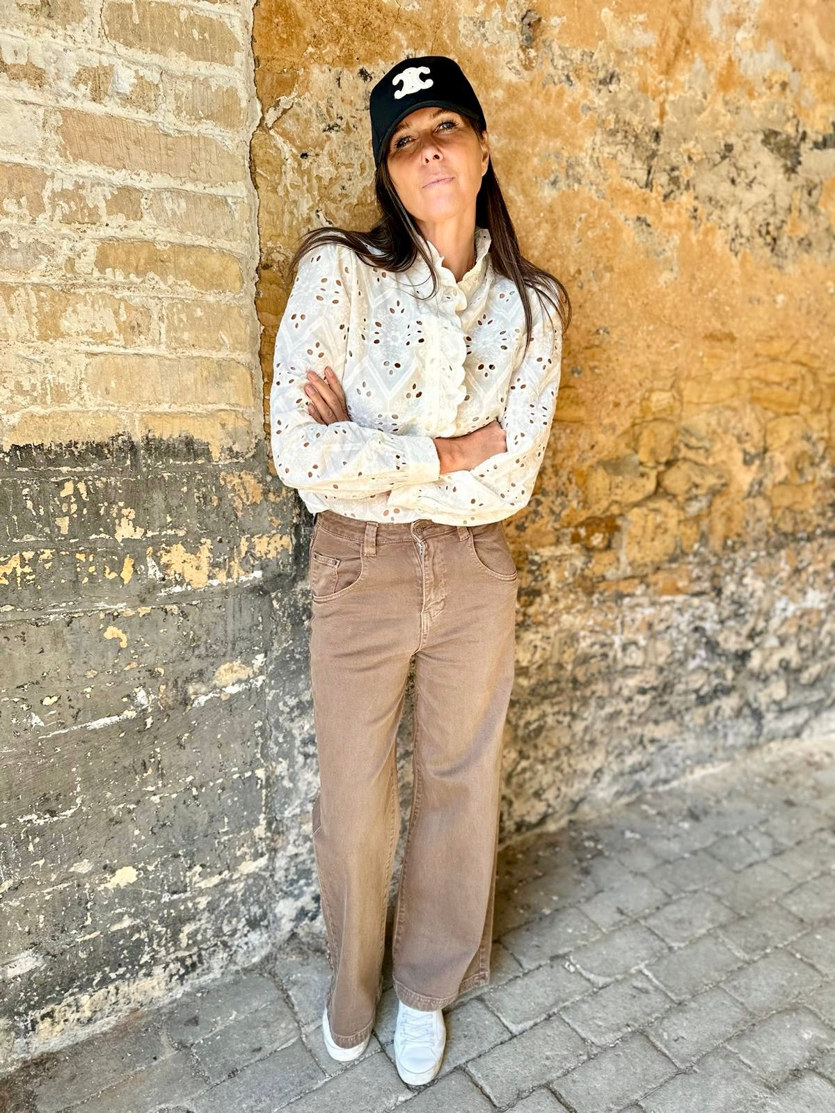 Vaqueros Harper de pierna ancha color chocolate