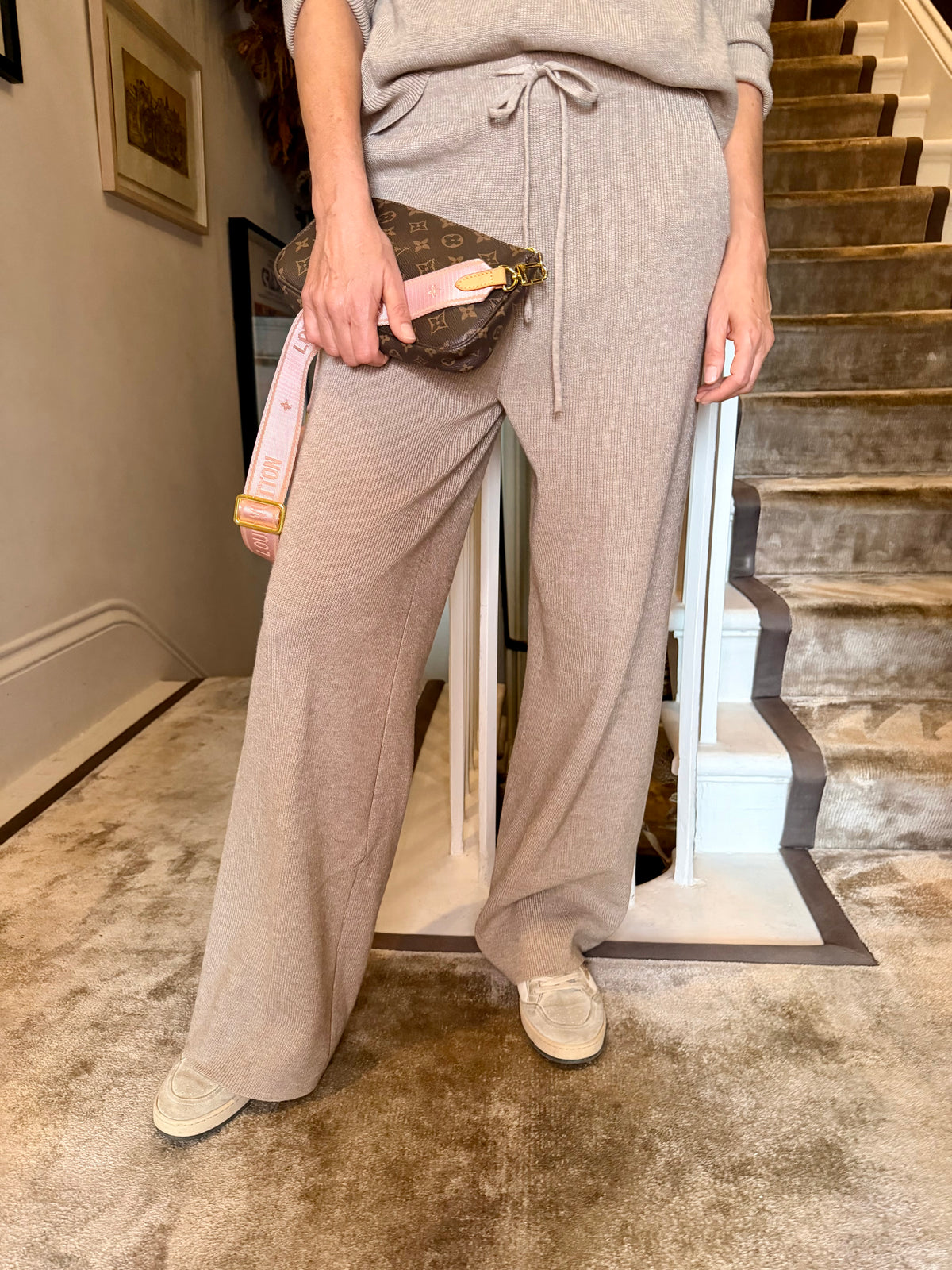 Farah Knitted Jogger - Beige