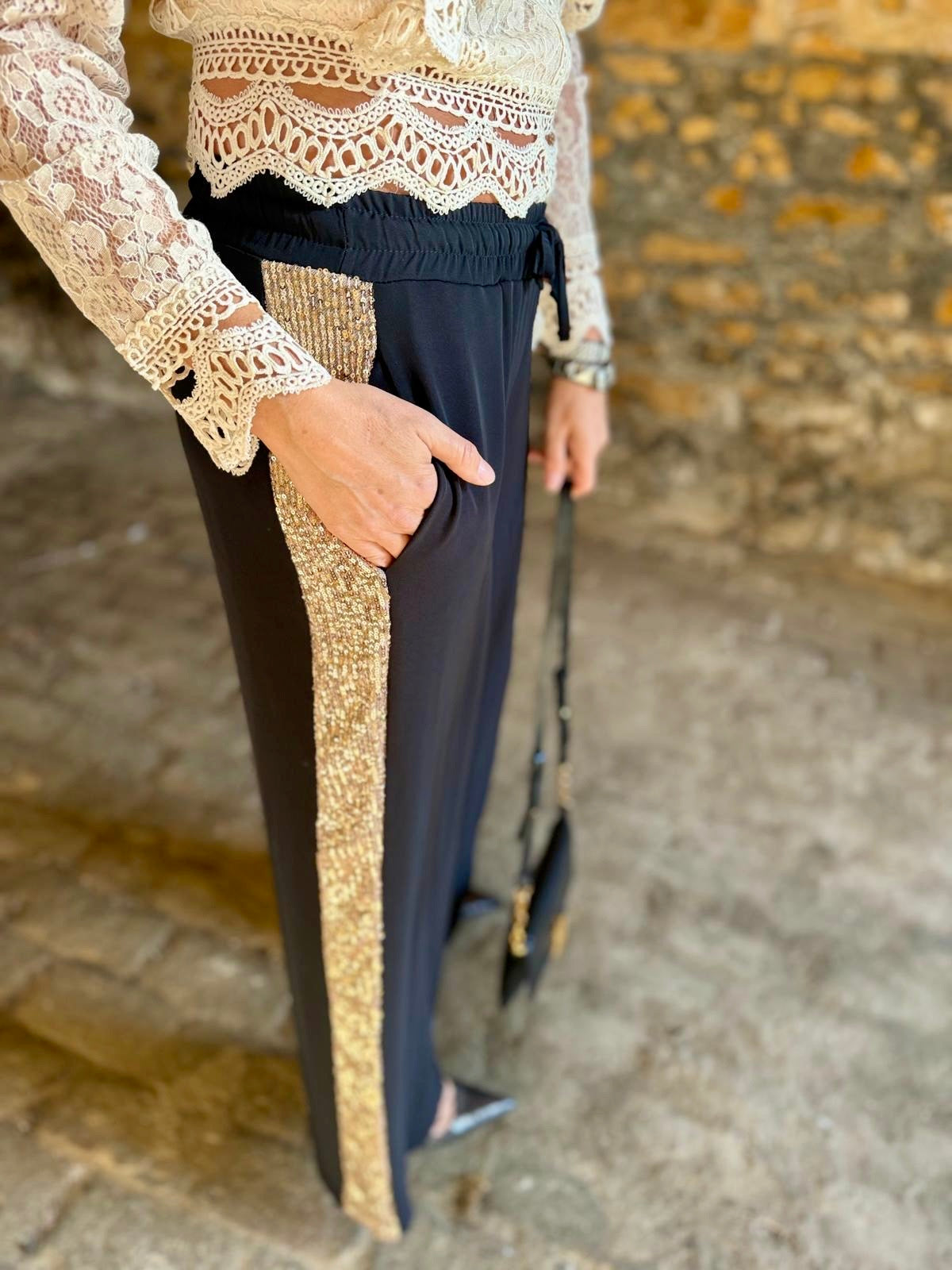 Pantalón Tempest - Negro con lentejuelas doradas