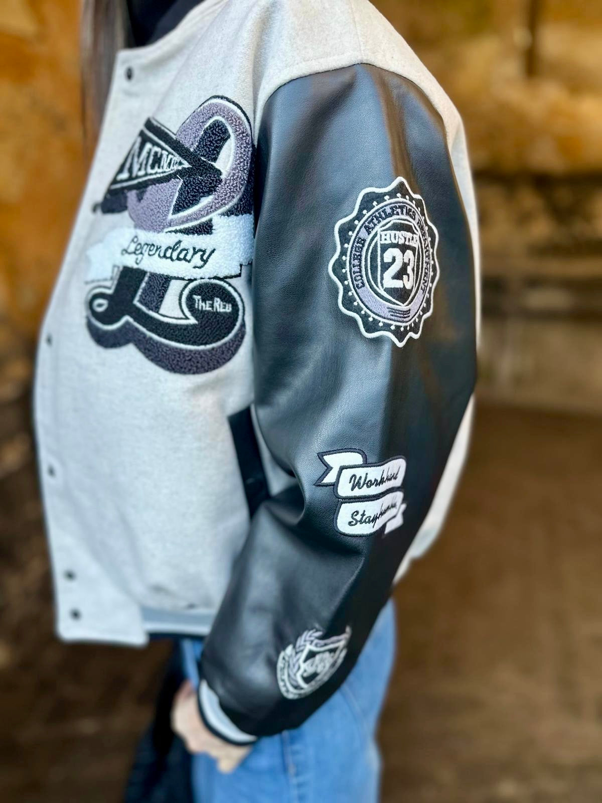 Chaqueta universitaria Fearless