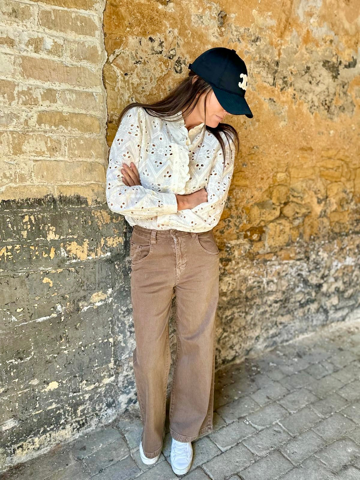Vaqueros Harper de pierna ancha color chocolate