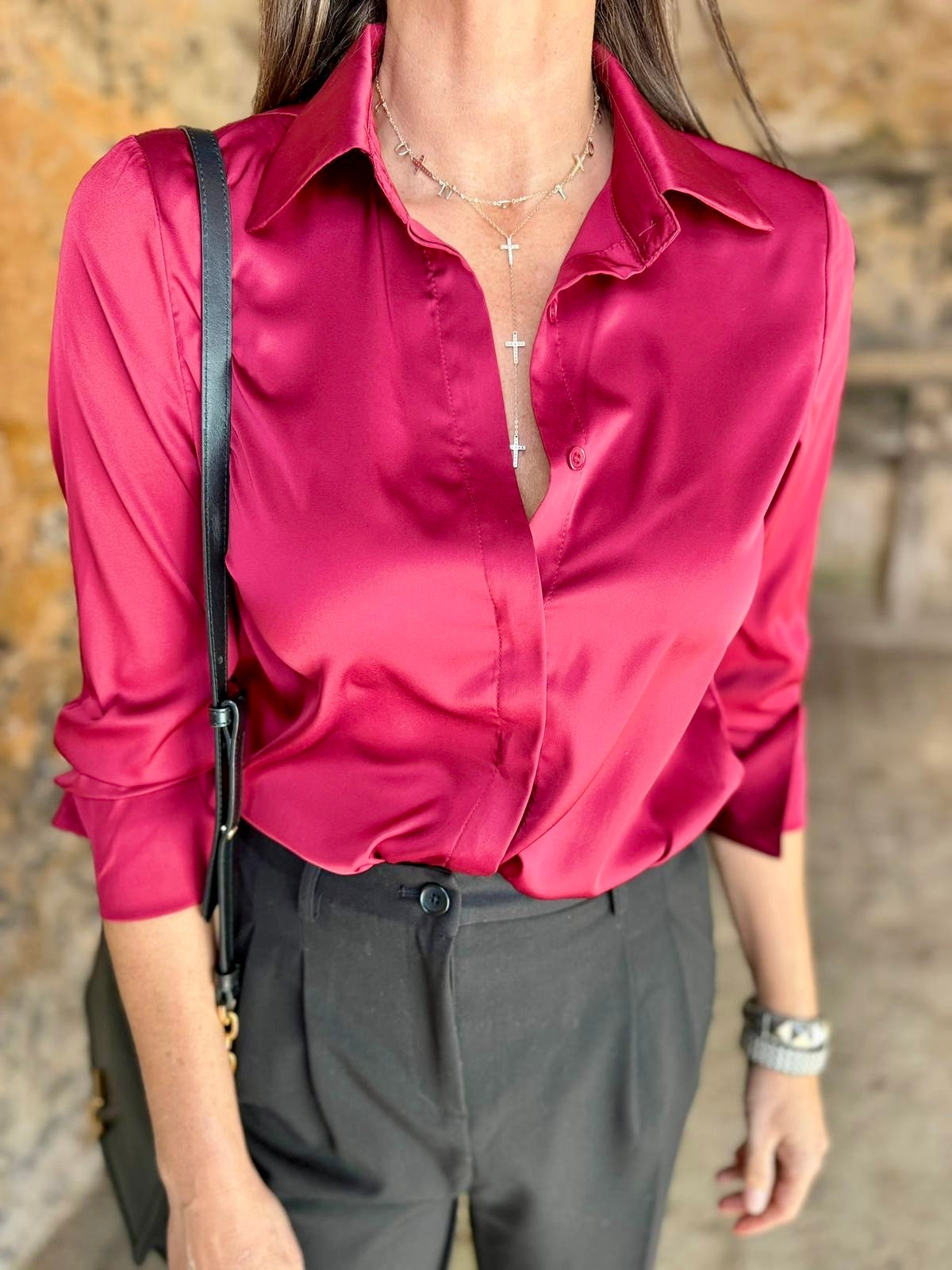 Camisa de satén Camille burdeos