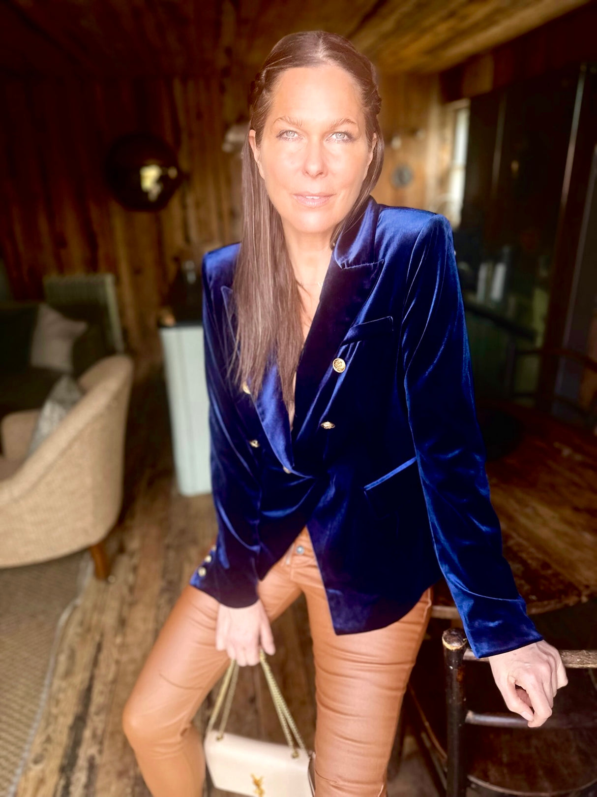 Blazer Victoria de terciopelo azul marino