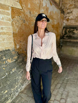 Camisa Andie Crystal con cuello en color rubor