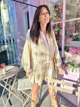 Vestido visto dorado