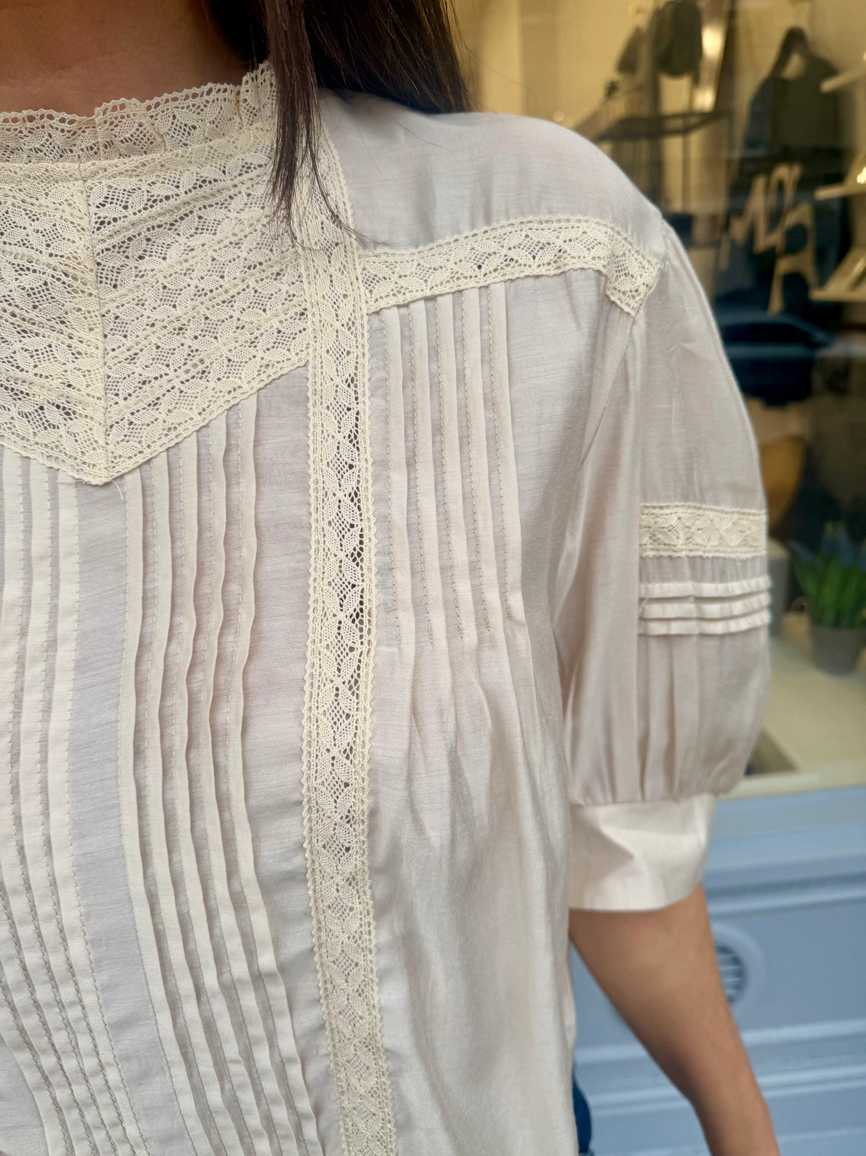 Cathy Embroidered Blouse - Vintage