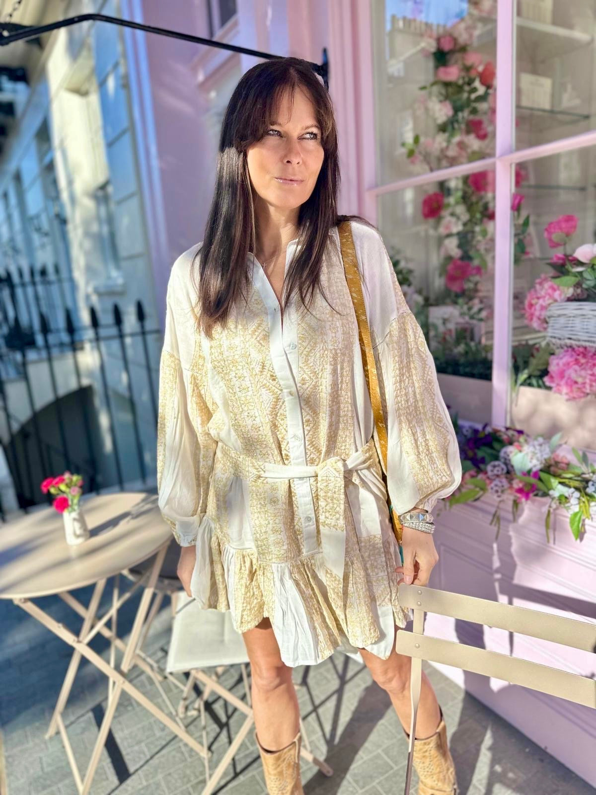 Vestido visto dorado