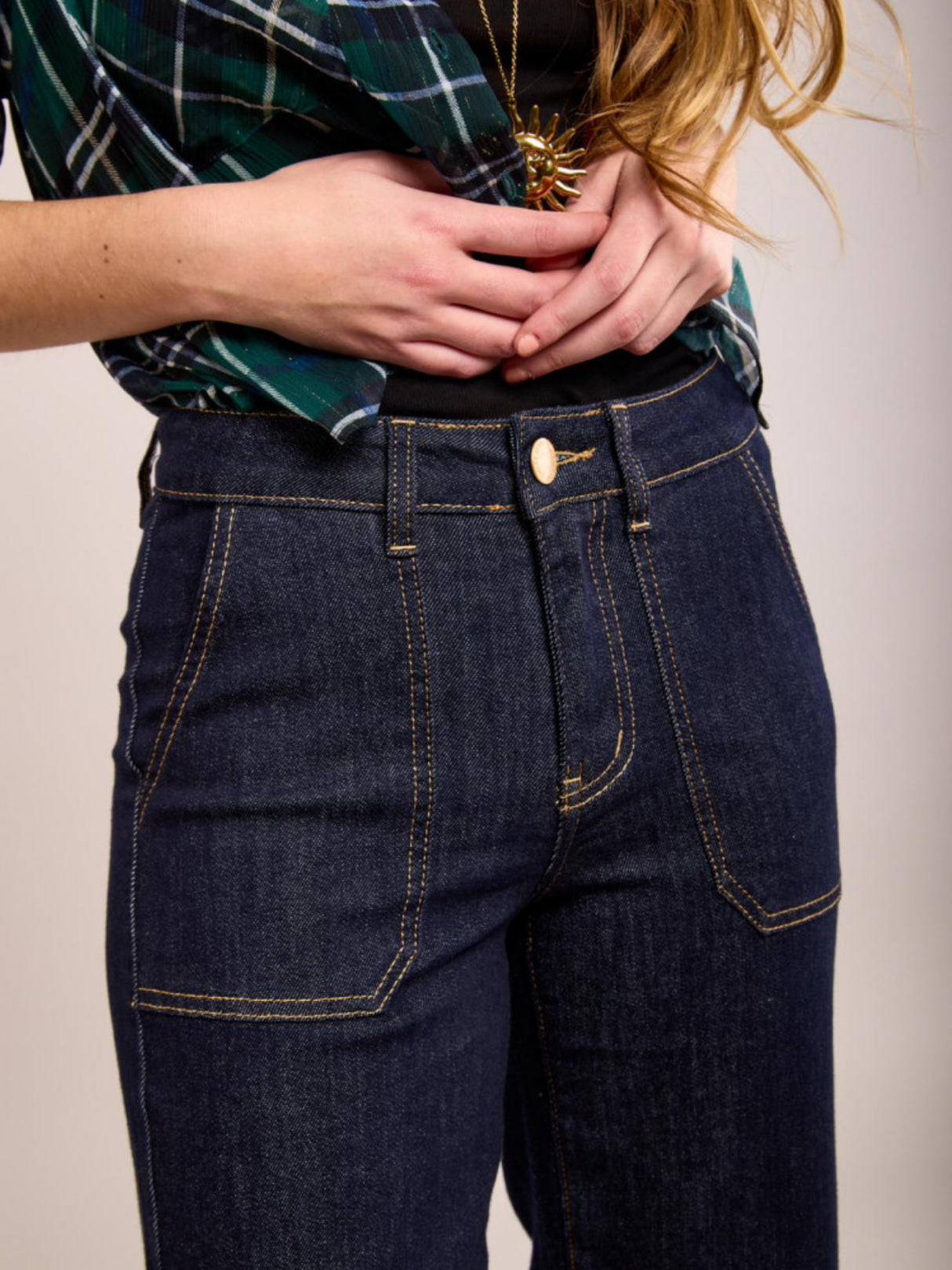 Pantalones anchos Crush con lavado índigo