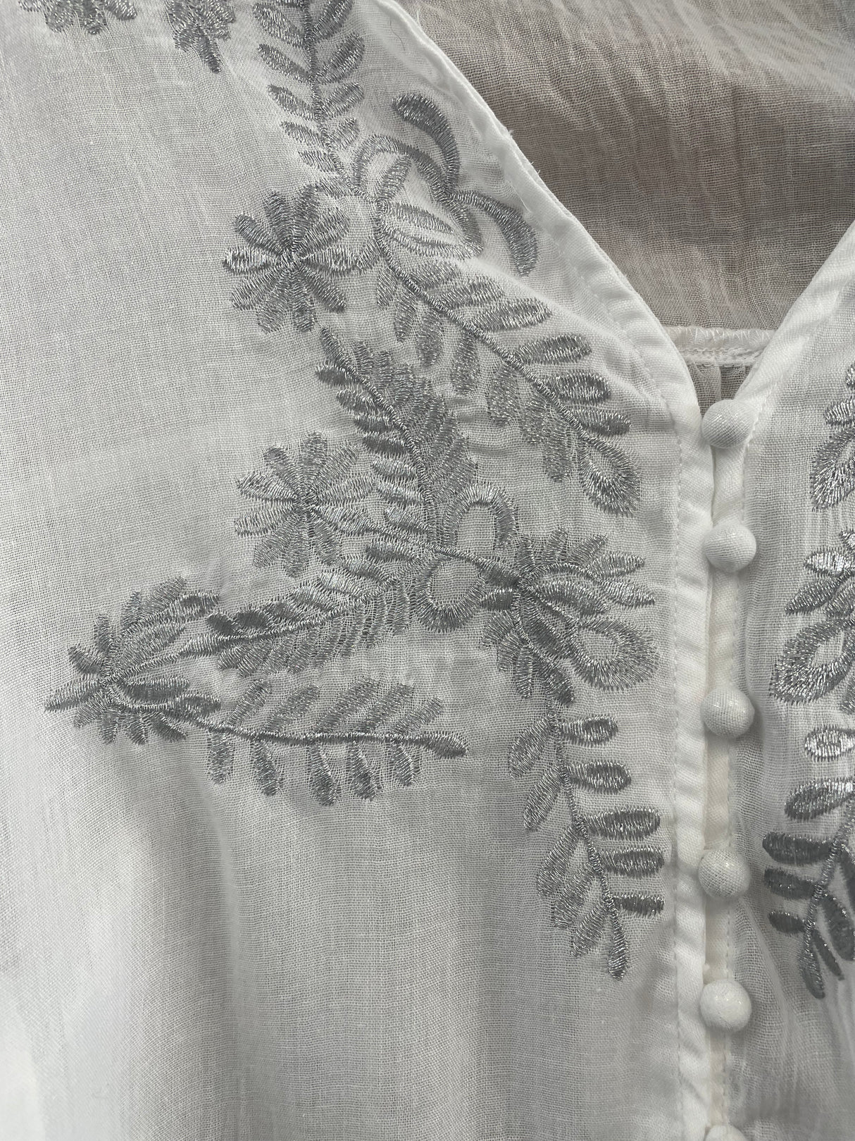 Blusa bordada Neomie blanca