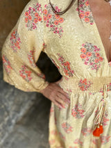 Vestido largo de seda Delphine color arena