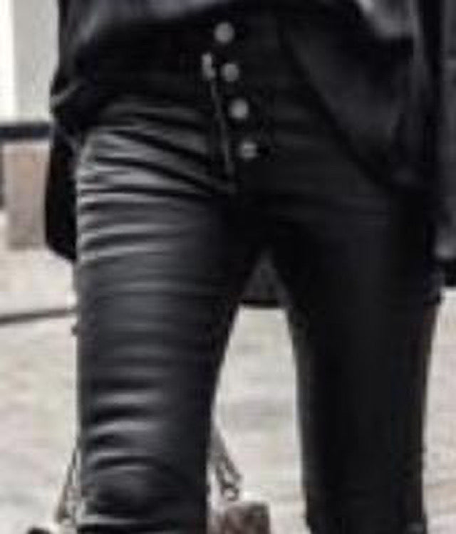Jean Lux efecto cuero negro