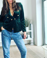 Blazer Victoria de terciopelo verde esmeralda