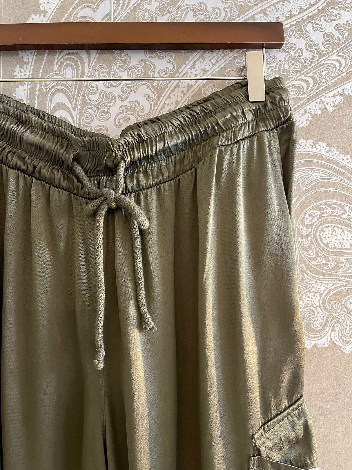 Mi jogger favorito en color oliva