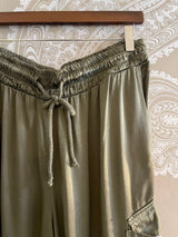 Mi jogger favorito en color oliva