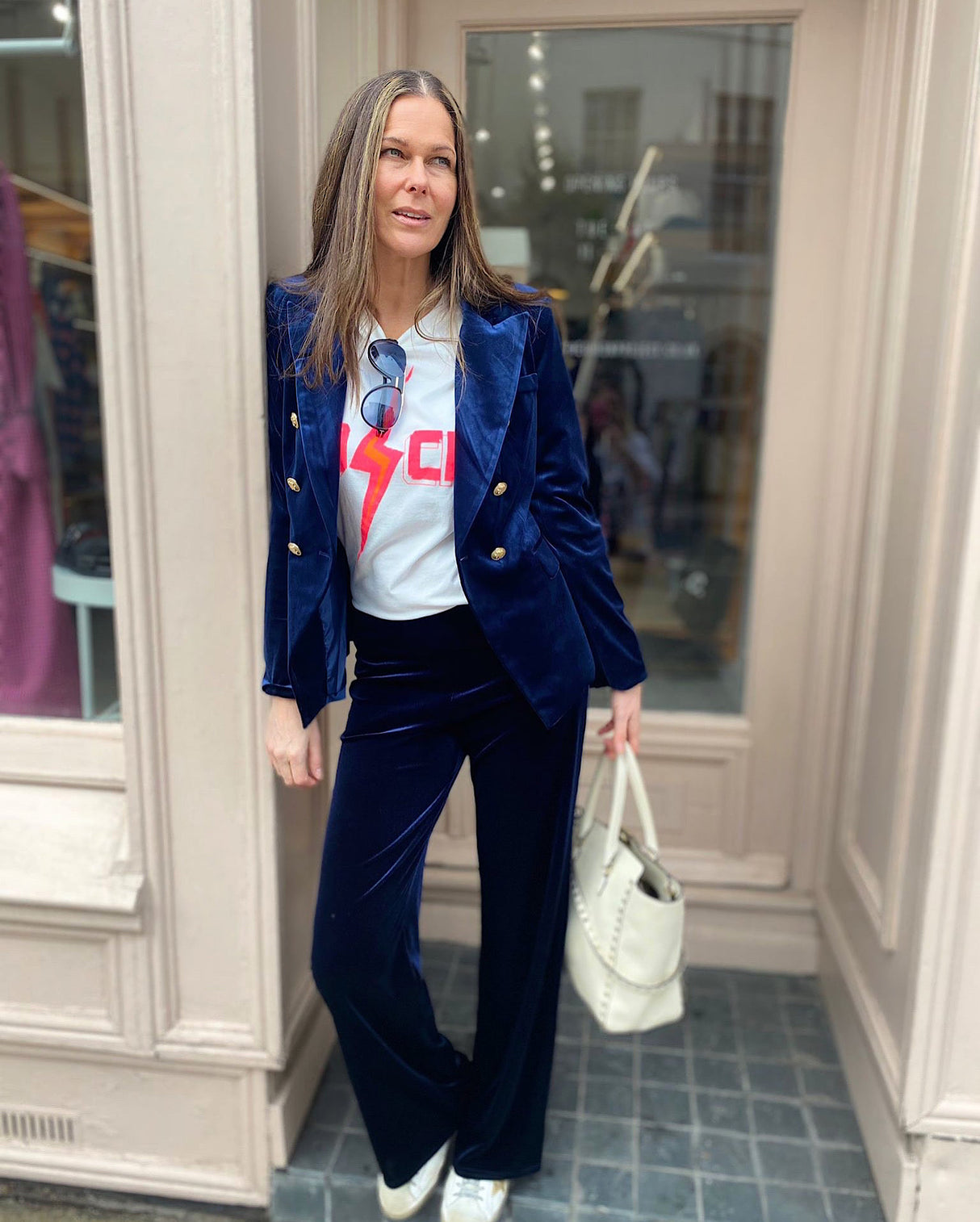 Blazer Victoria de terciopelo azul marino
