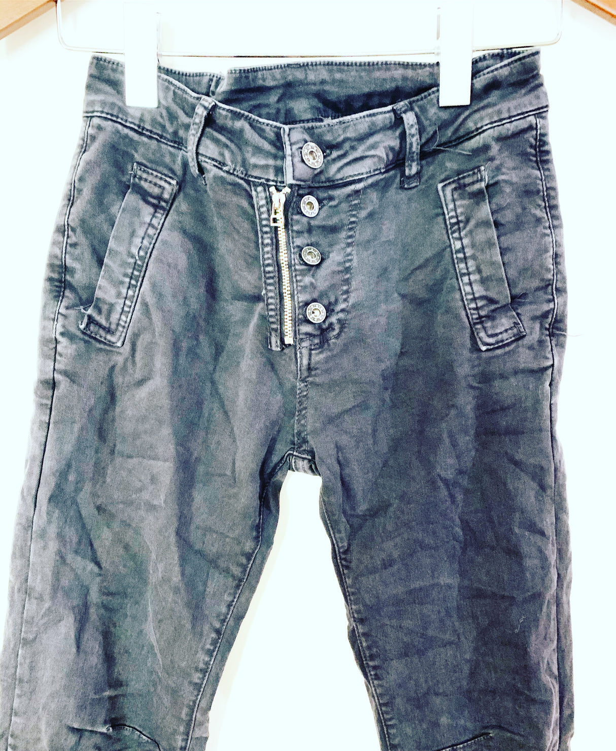 Jean Lux Charcoal